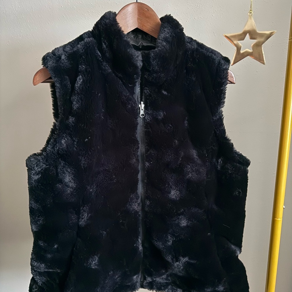 Nicole Miller Reversible Faux Fur Vest Black Quilted Puffer Vest Size M - Picture 1 of 5